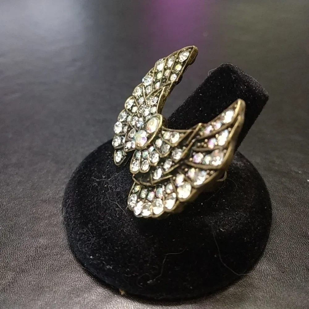 Bronze tone rhinestone ring size 9